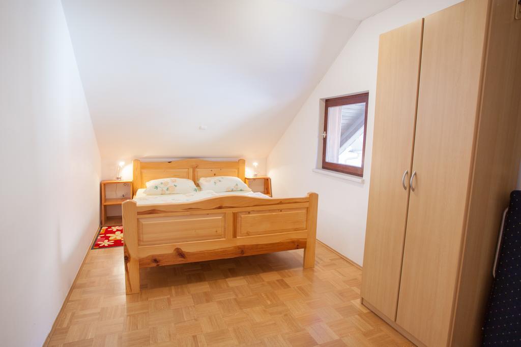 Apartments Lovec Cerkno Exterior photo